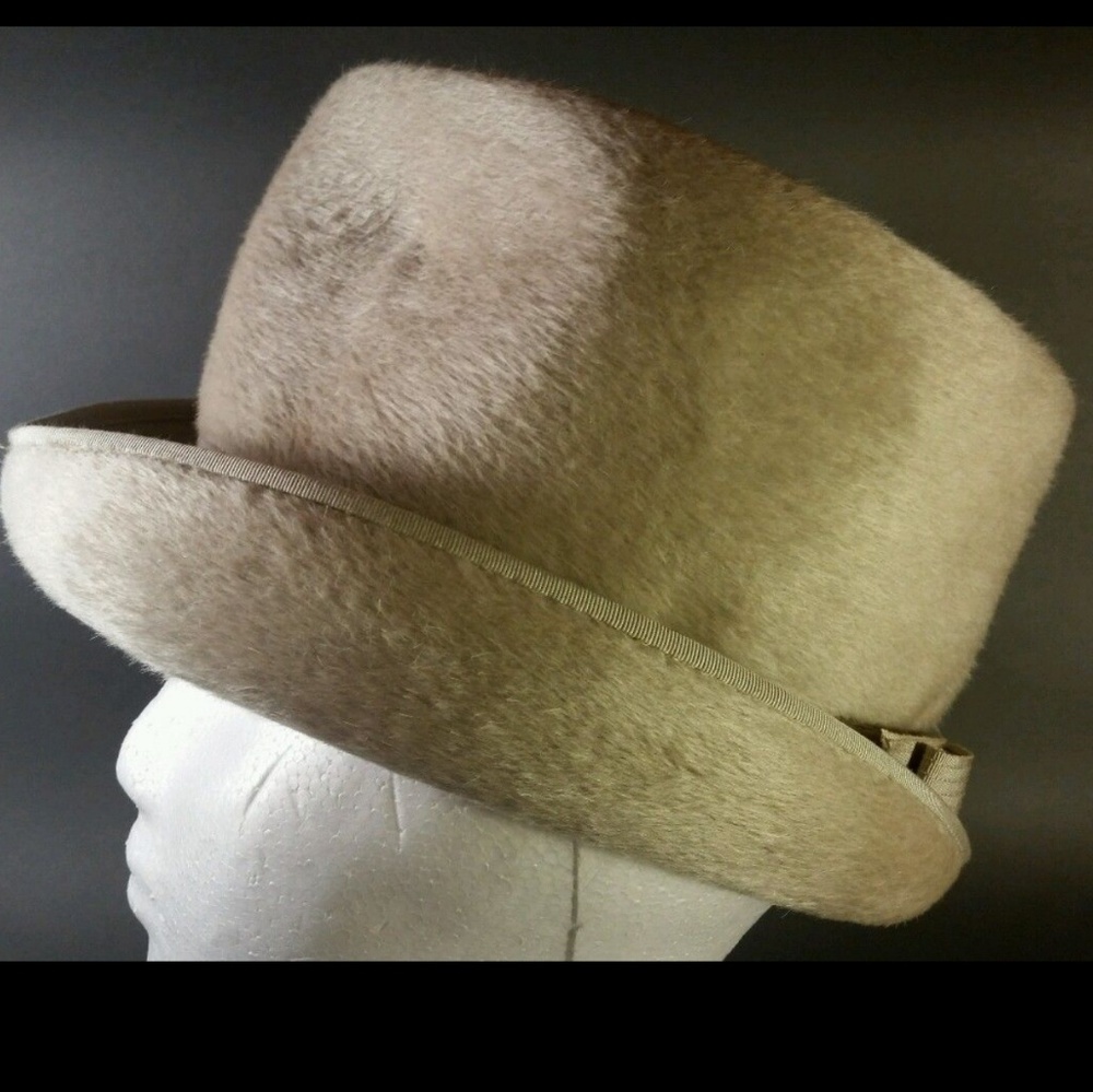 *Vintage* Winners Casual Hat Helios Faux Fur/Felt